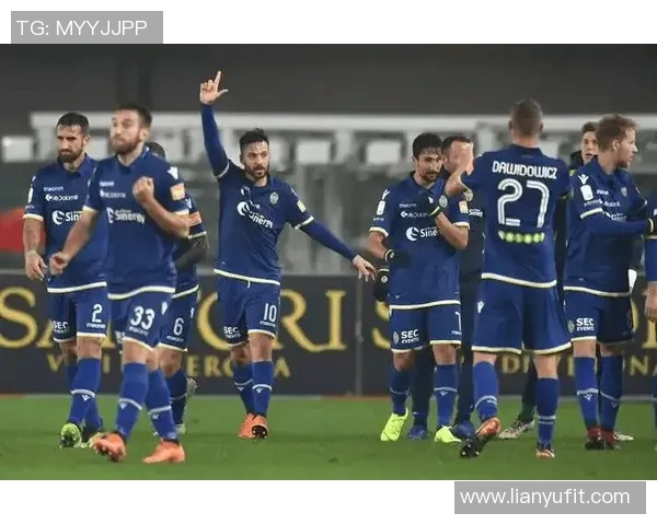 15轮不堪！佛罗伦萨1-2遭维罗纳绝杀，奥尔班双响